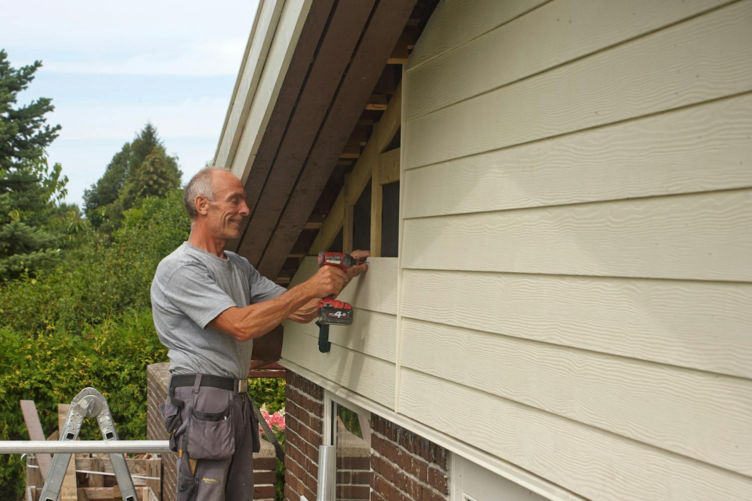 Säänkestävä päätykolmio Säänkestävä päätykolmio